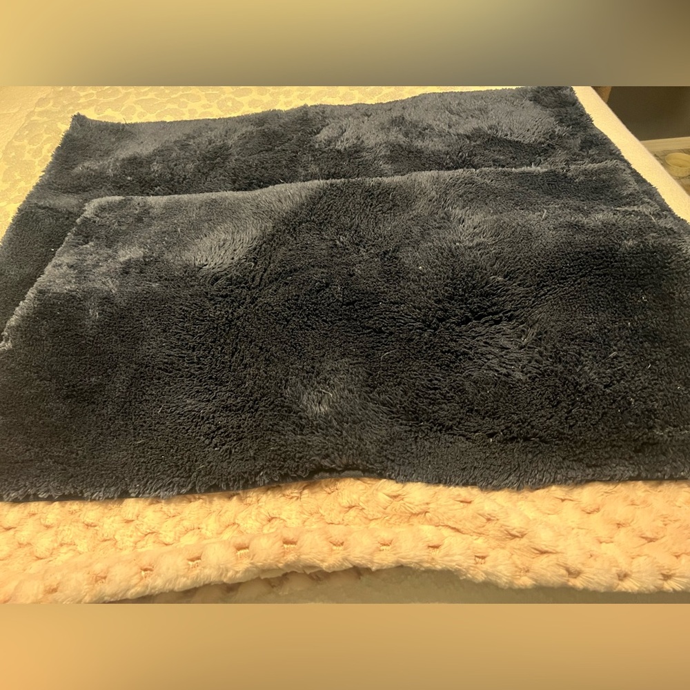 Plush Bath Rug set - navy blue